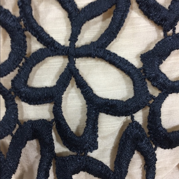 Neiman Marcus camisole & tank - Picture 4 of 8